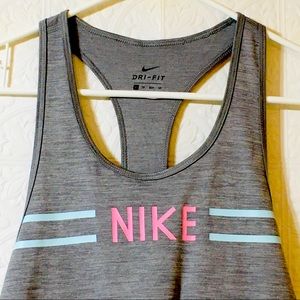 Nike Size XS Activewear Tank Top gray/pink/ blue